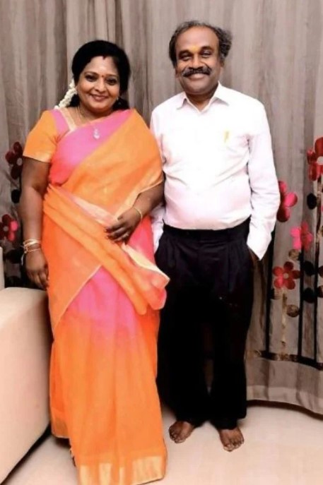 Soundararajan Periyasamy and his wife